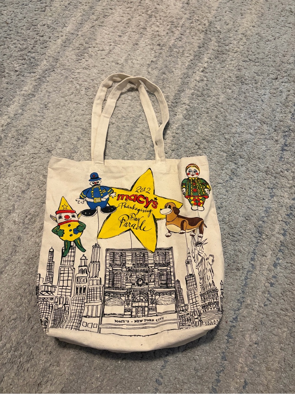 intage 2012 Macys Thanksgiving Day Parade Rosanna Canvas Tote Bag NYC Skyline